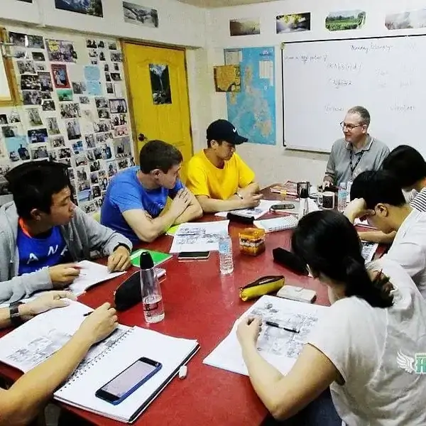 Cpils語言學校1:8 上課